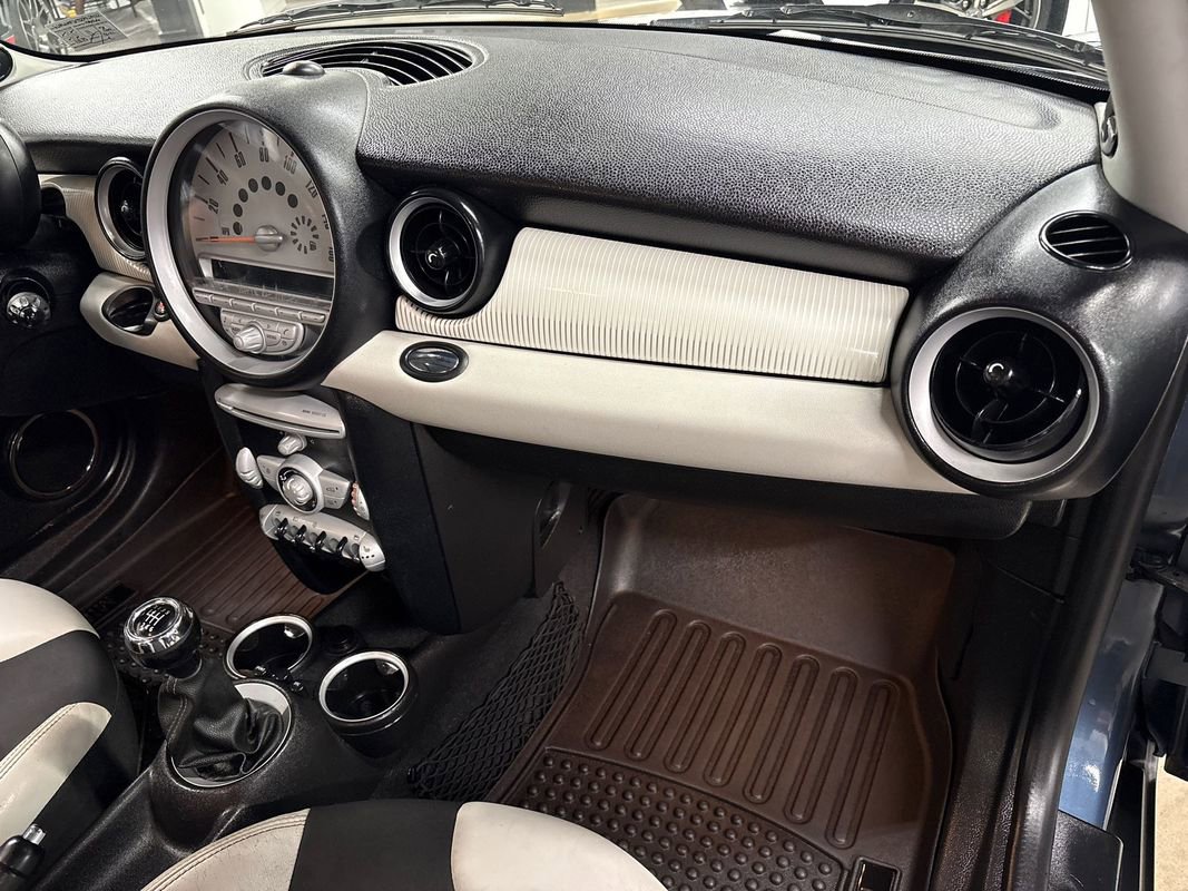 Used 2010 MINI Cooper Hardtop image 52