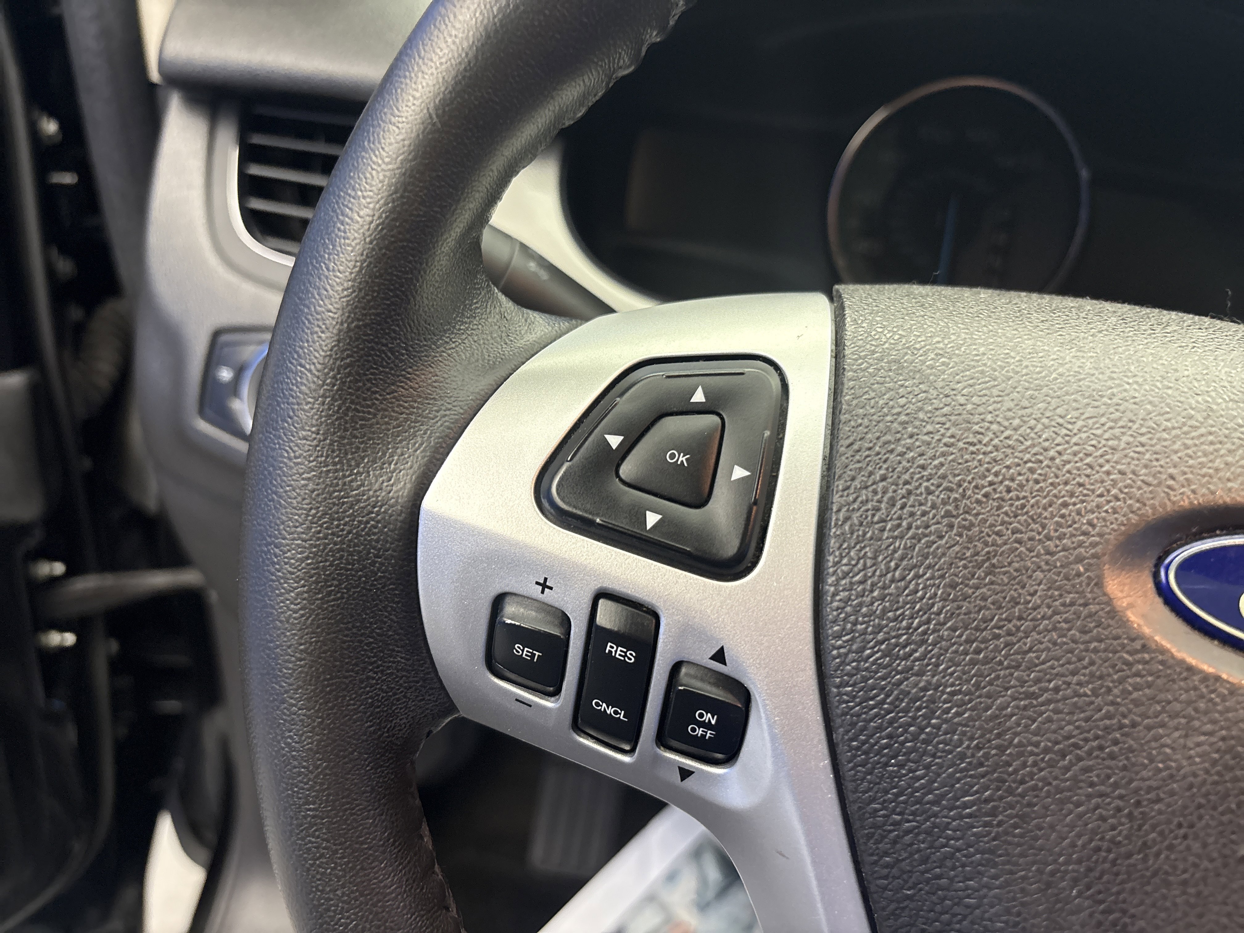 Used 2011 Ford Edge SEL w/ 202A Rapid Spec Order Code FWD image 15