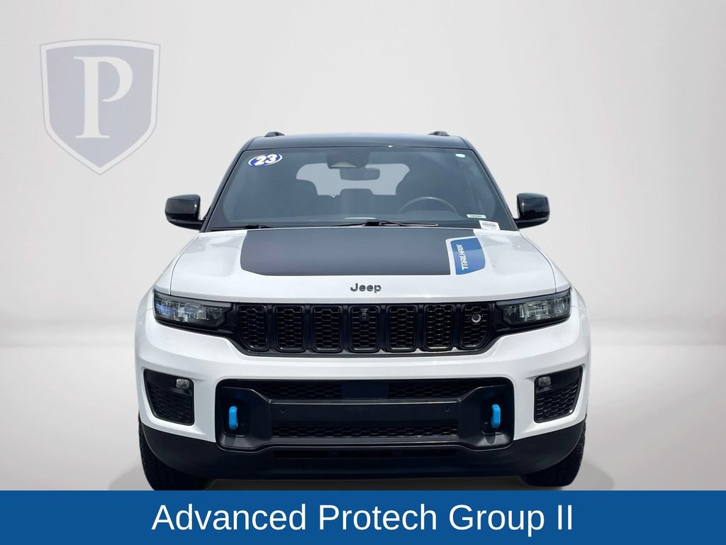 Used 2023 Jeep Grand Cherokee Trailhawk w/ Advanced Protech Group II AWD/4WD image 3