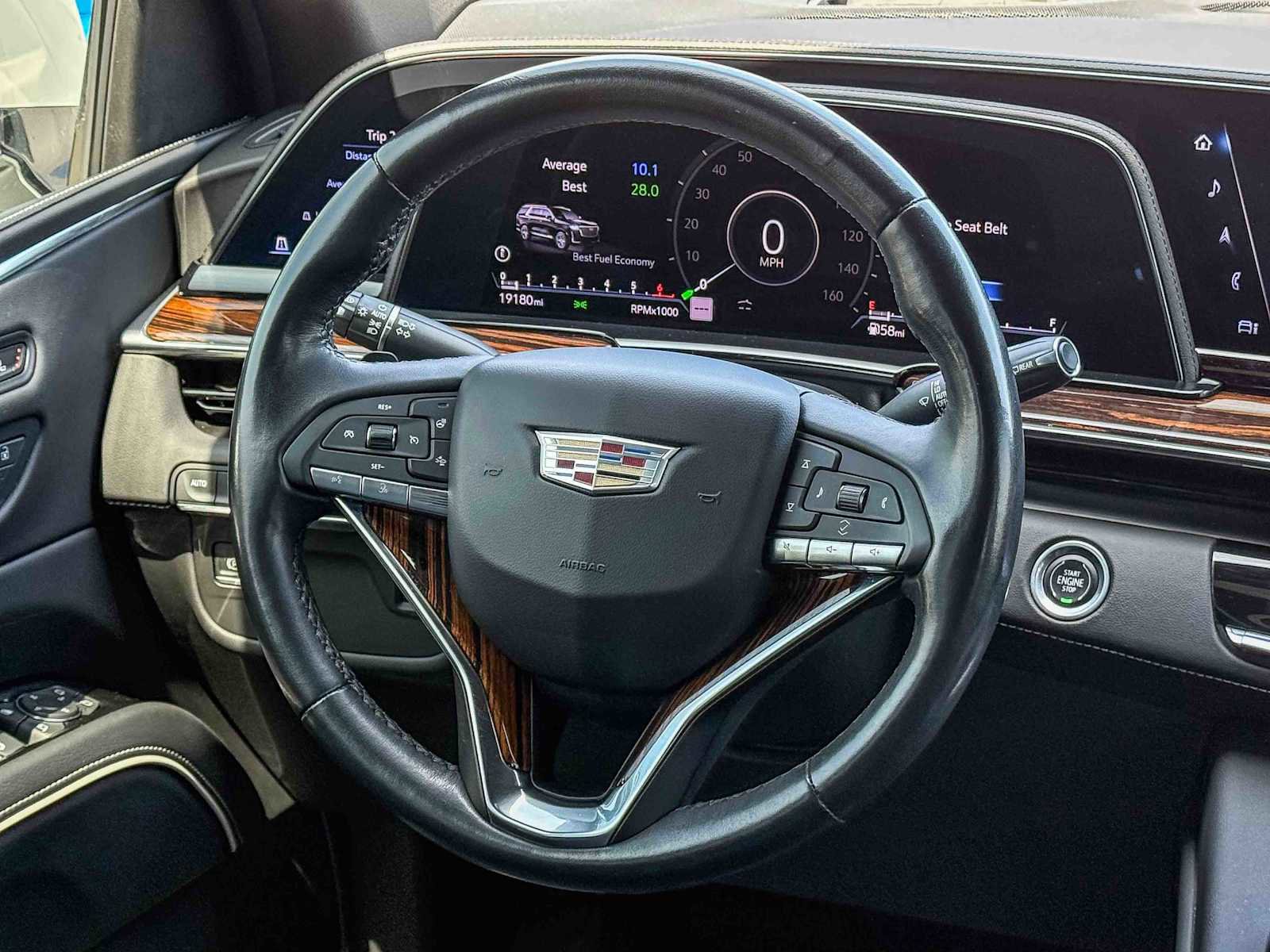 Used 2022 Cadillac Escalade ESV Premium Luxury AWD/4WD image 17