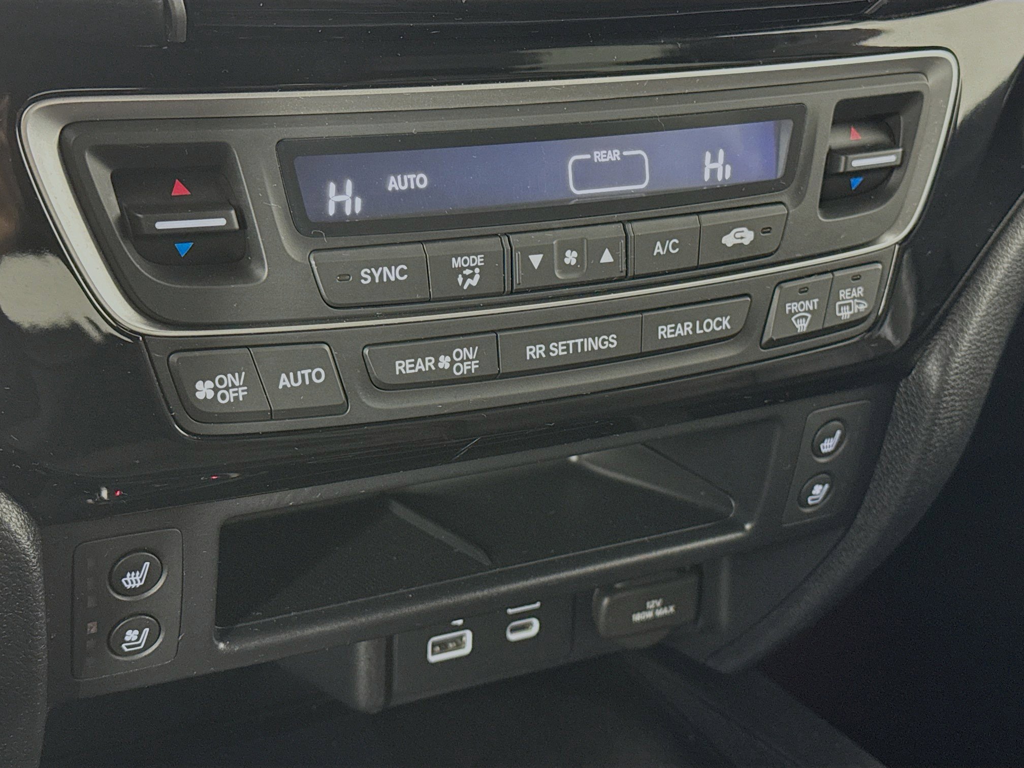 Certified 2024 Honda Passport Black Edition image 16