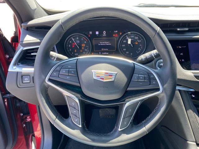 Used 2025 Cadillac XT5 Premium Luxury w/ Technology Package AWD/4WD image 20