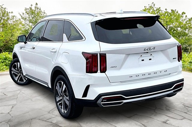 Certified 2022 Kia Sorento SX w/ Panoramic Sunroof Package image 11
