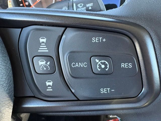 New 2026 Jeep Gladiator Mojave w/ Steel Bumper Group AWD/4WD image 17