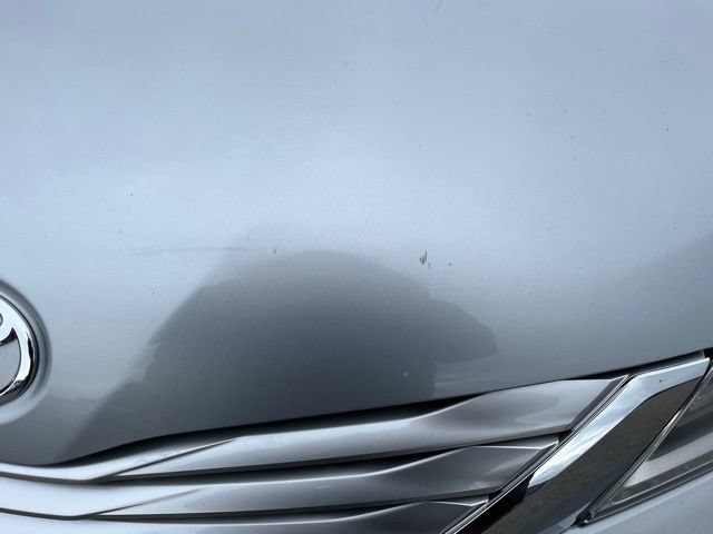 Used 2017 Toyota Sienna Limited FWD image 2