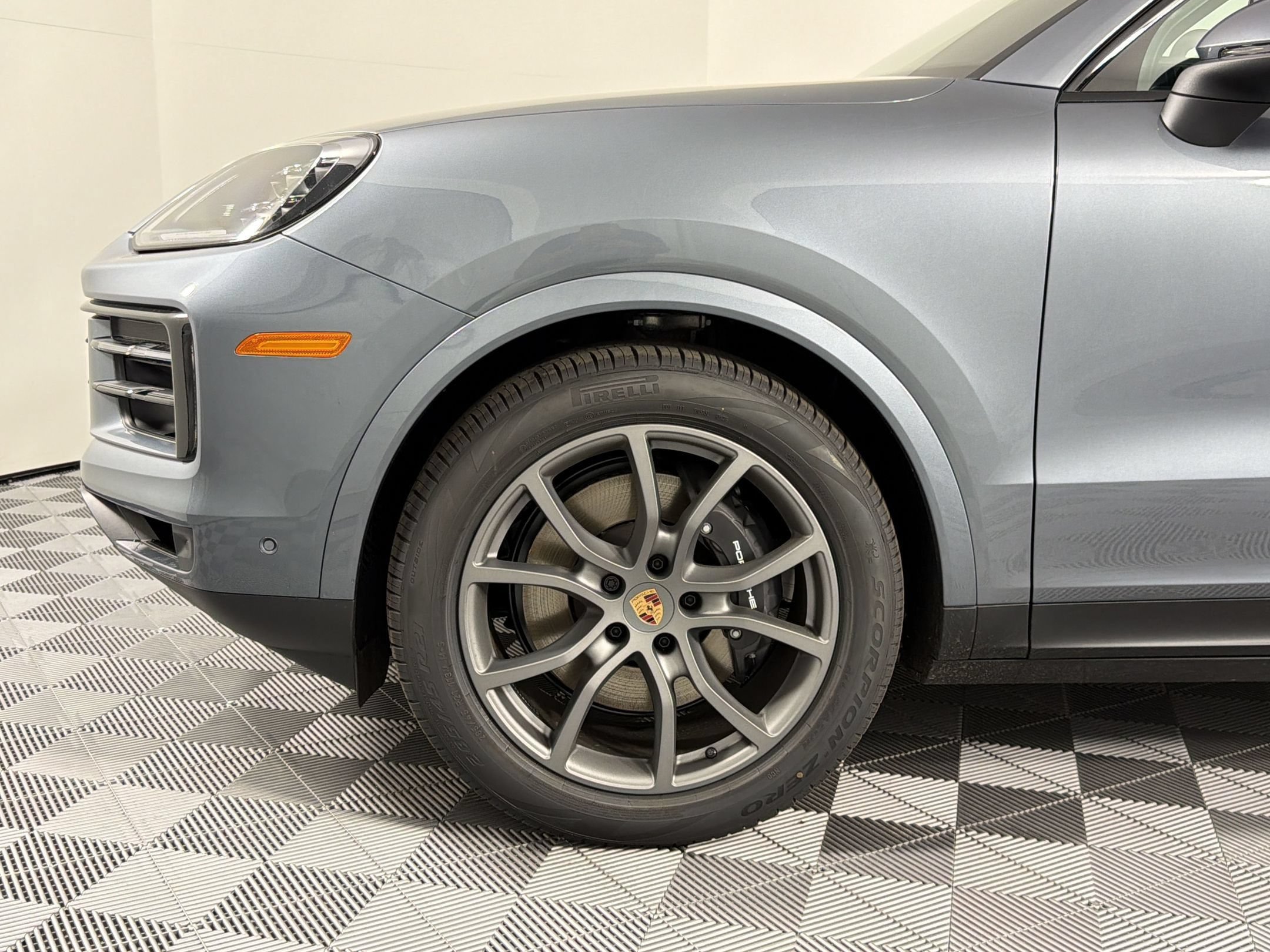 Certified 2026 Porsche Cayenne AWD/4WD image 13