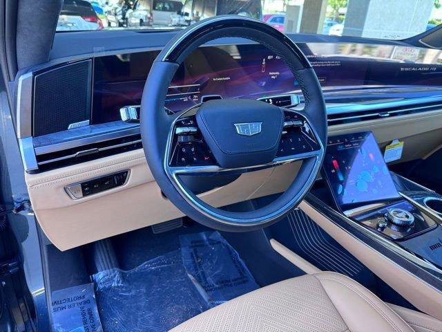 New 2025 Cadillac Escalade IQ Luxury 2 w/ LPO, Radiant Package image 11