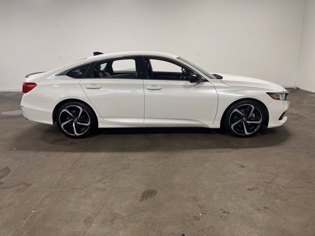Used 2021 Honda Accord Sport image 2