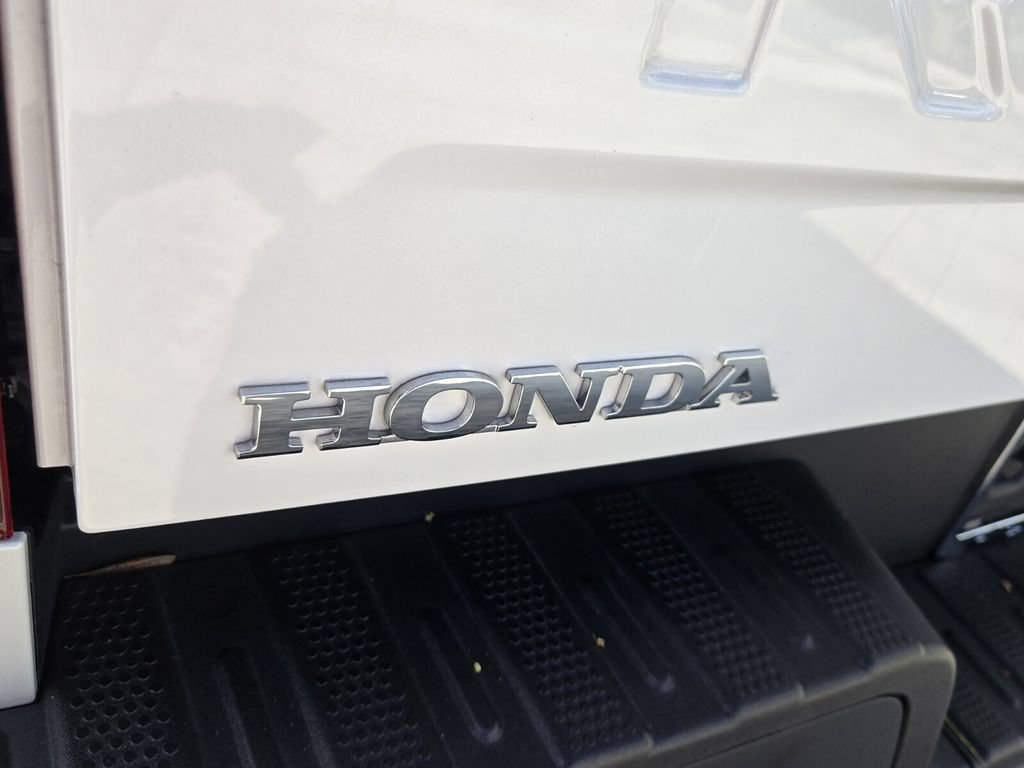 Certified 2025 Honda Ridgeline Black Edition image 14