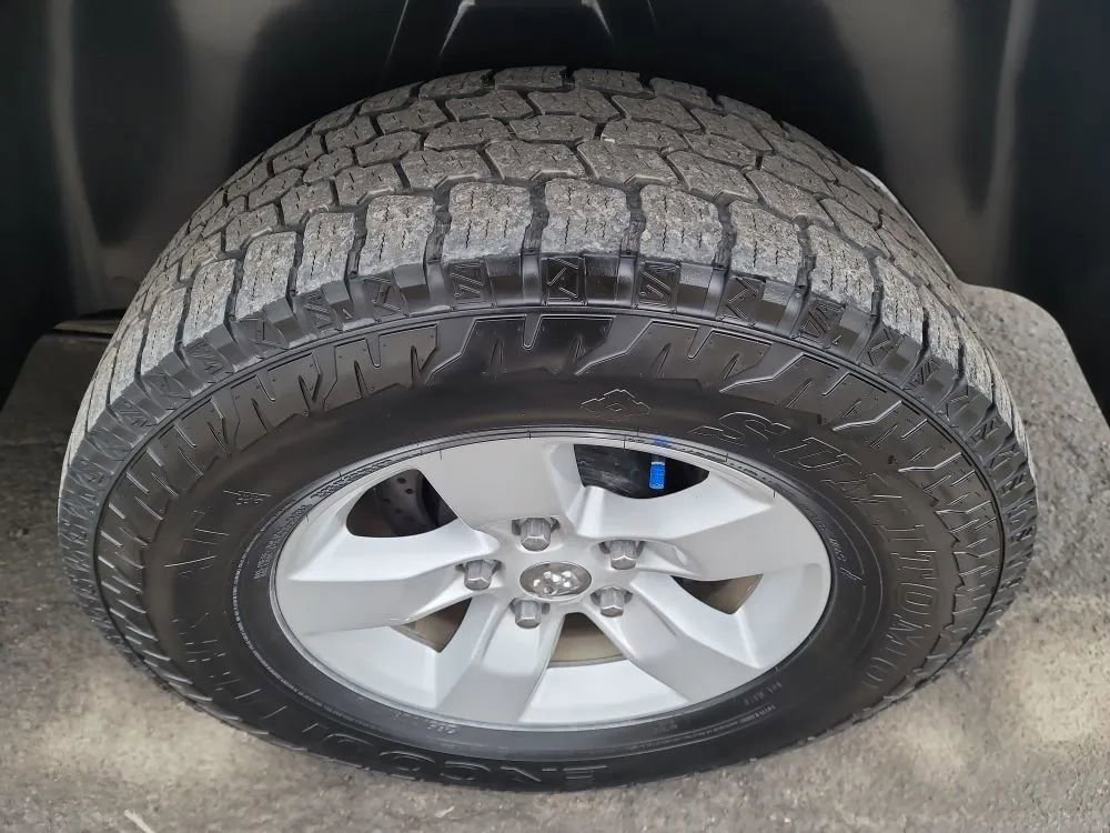 Used 2019 RAM 1500 Classic SLT AWD/4WD image 34