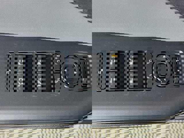 New 2025 Kia K4 LXS image 17