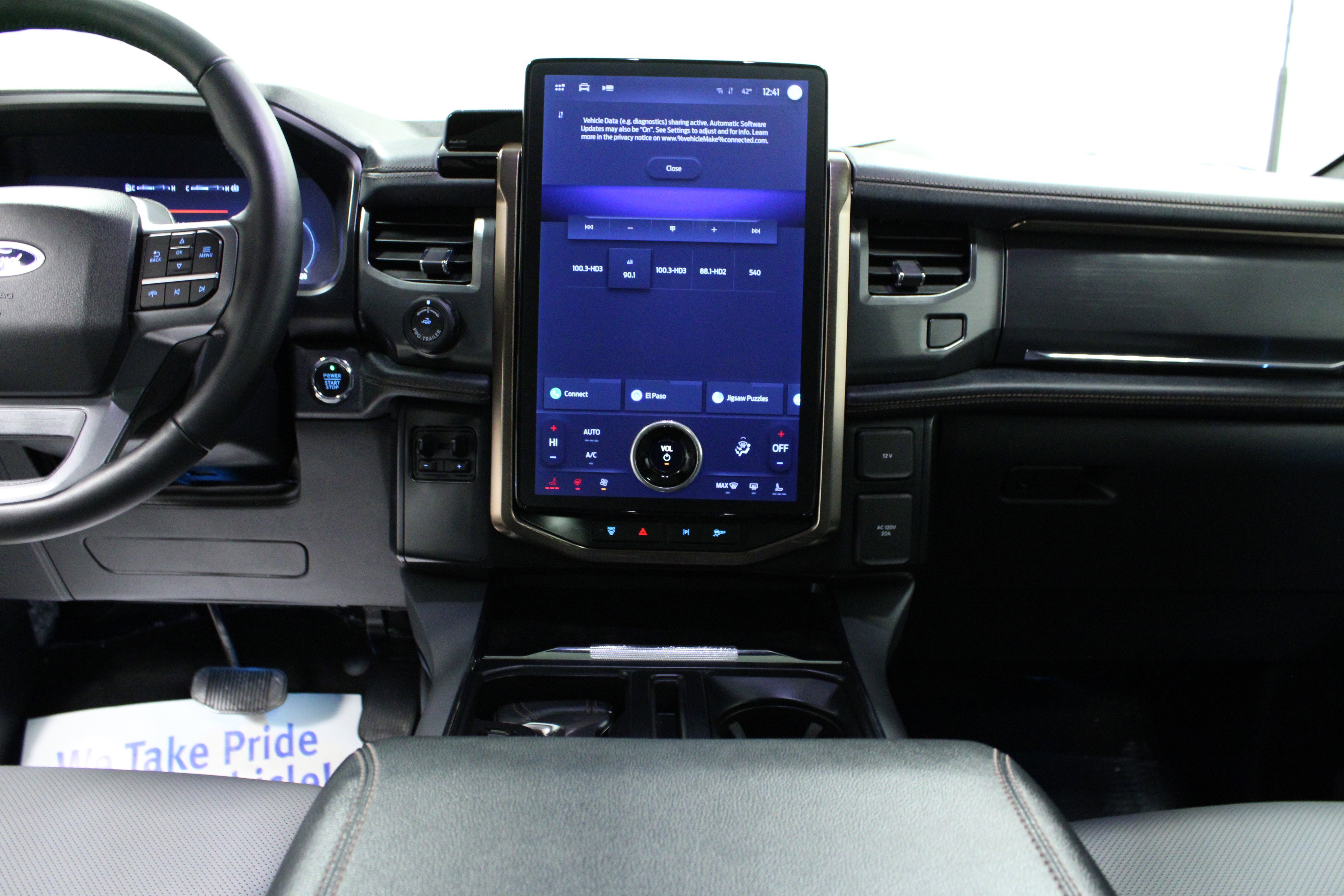 Used 2023 Ford F150 Lightning Lariat w/ Equipment Group 511A High image 18