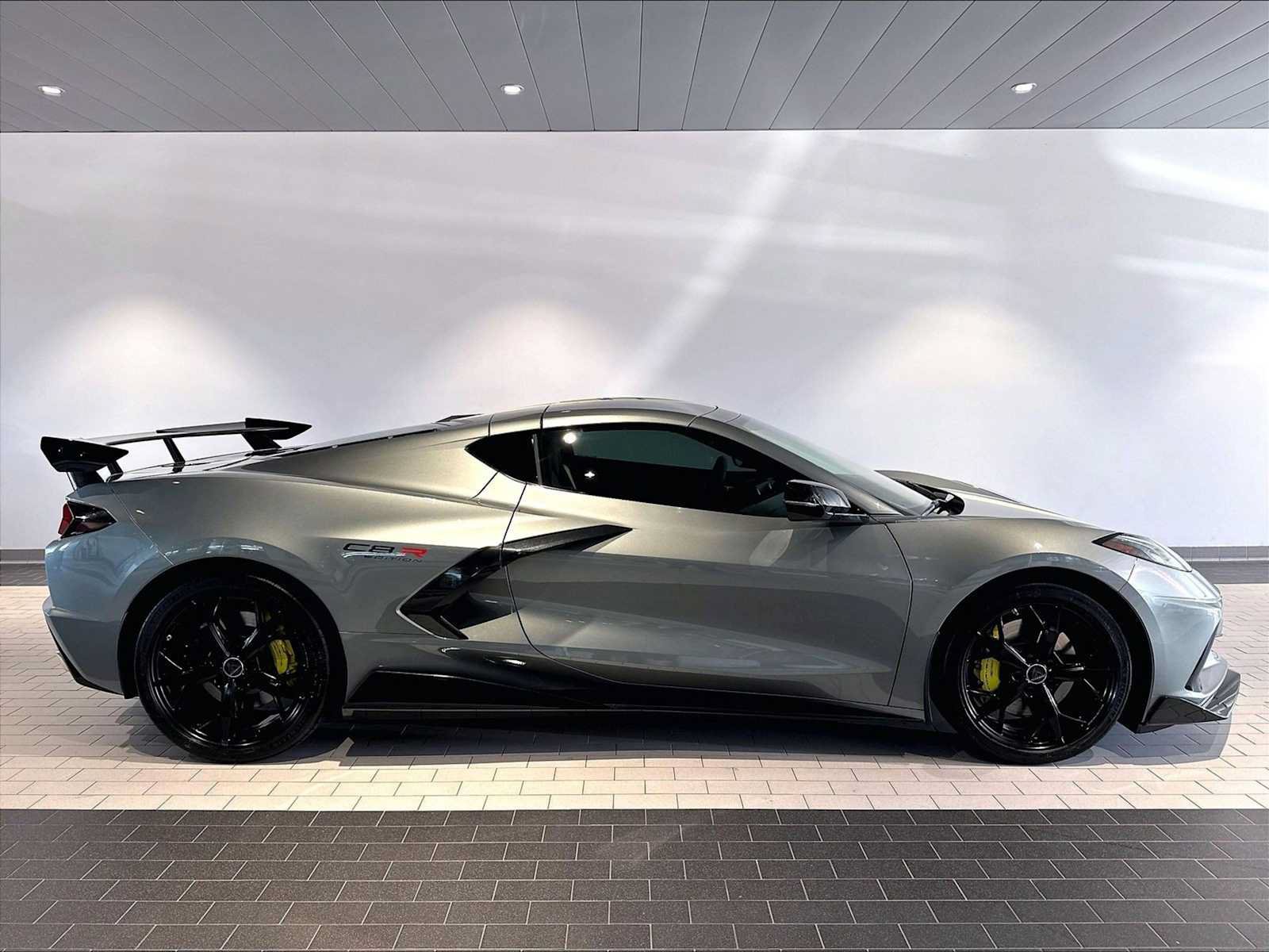Used 2022 Chevrolet Corvette Stingray Premium Cpe RWD image 12