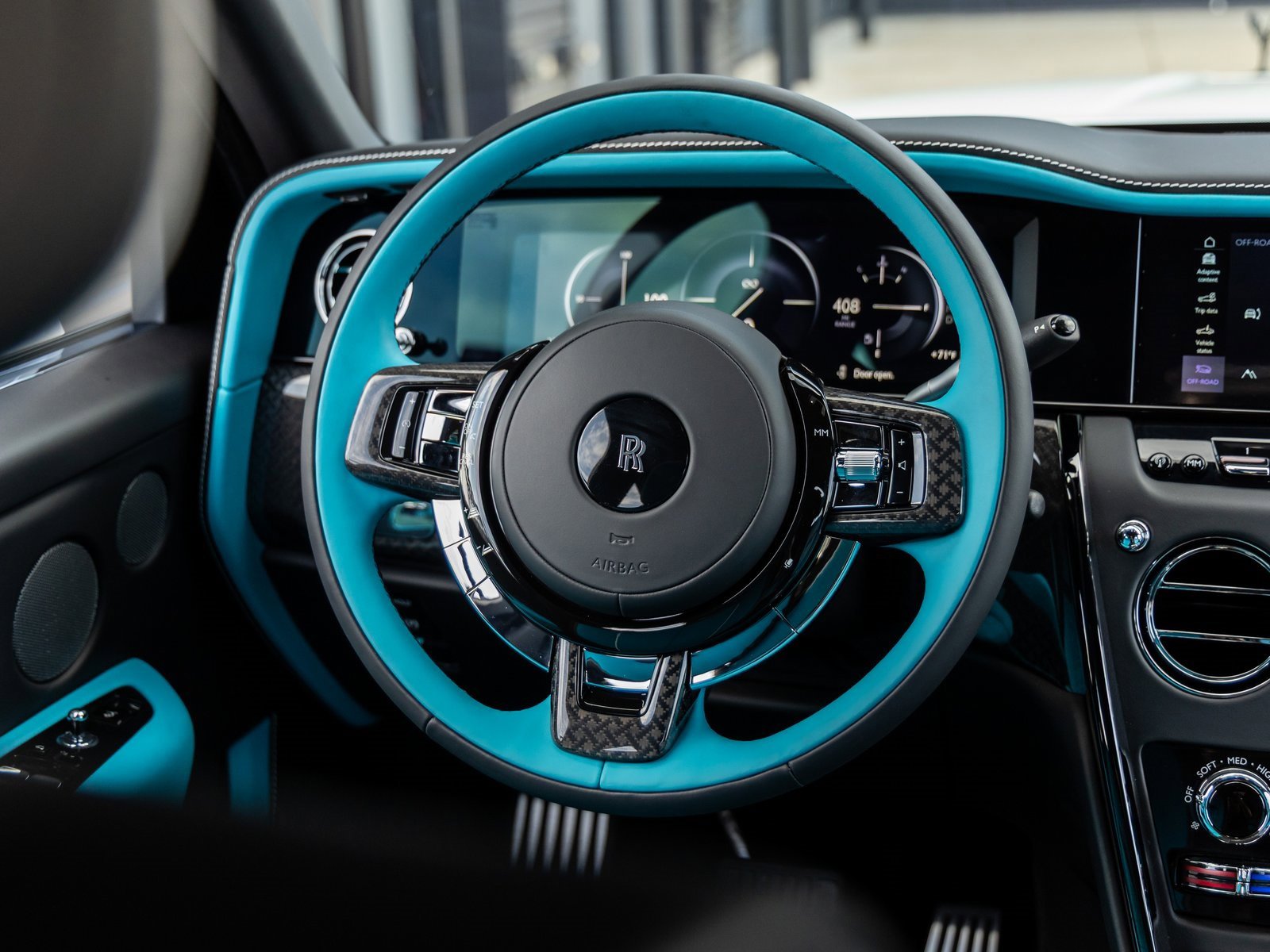 New 2026 Rolls-Royce Cullinan Black Badge image 35