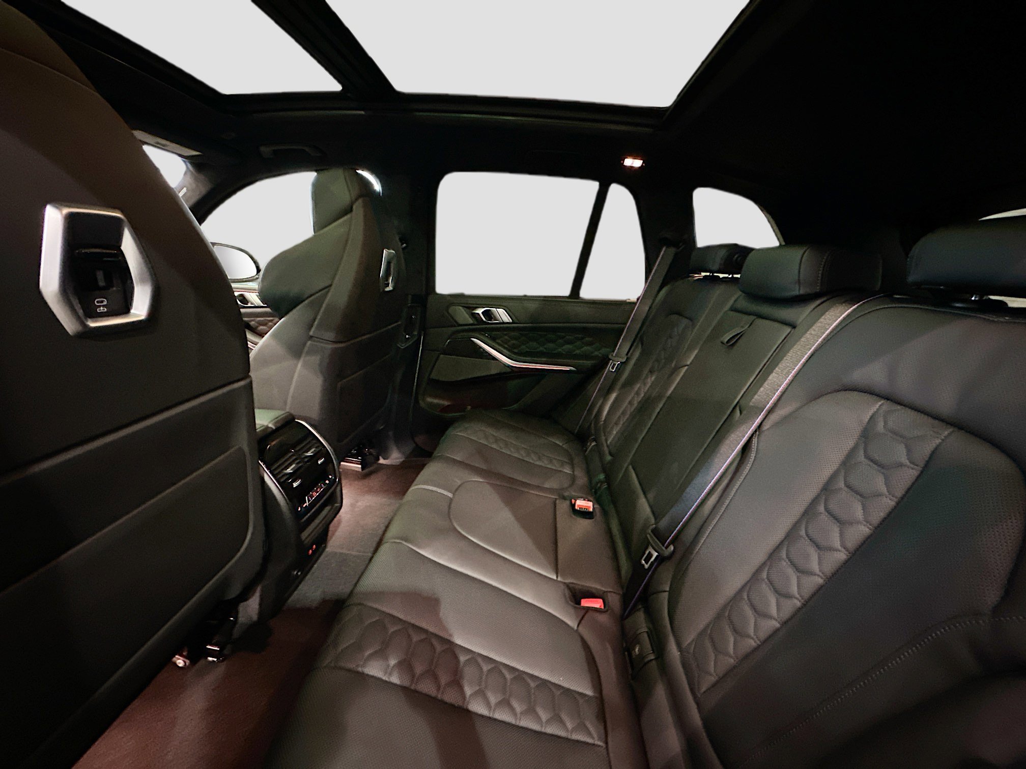 New 2026 BMW X5 M Competition w/ Executive Package image 19