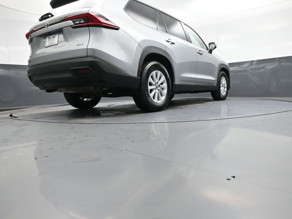 Certified 2025 Toyota Grand Highlander AWD image 31