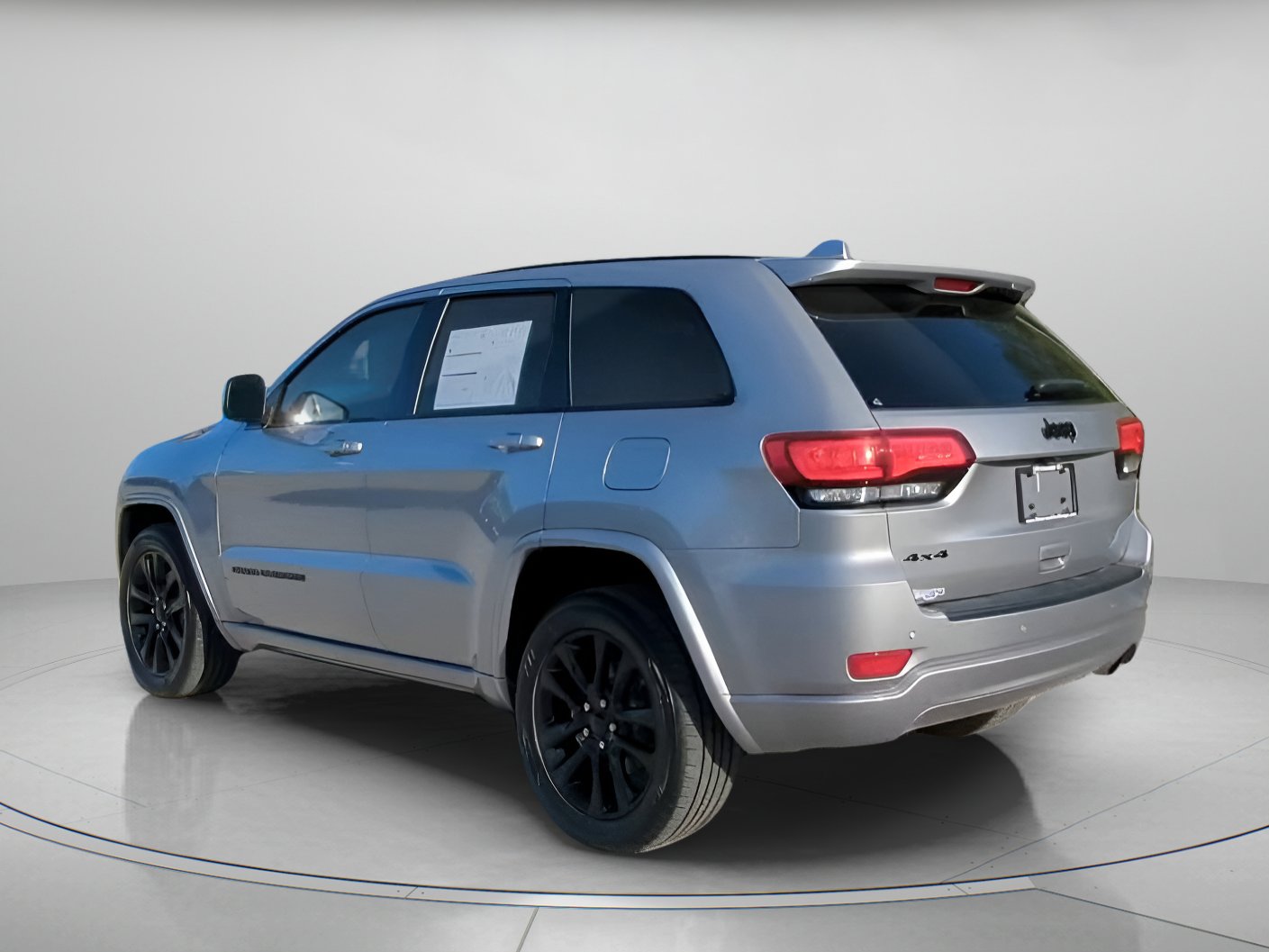 Used 2021 Jeep Grand Cherokee Laredo X image 19