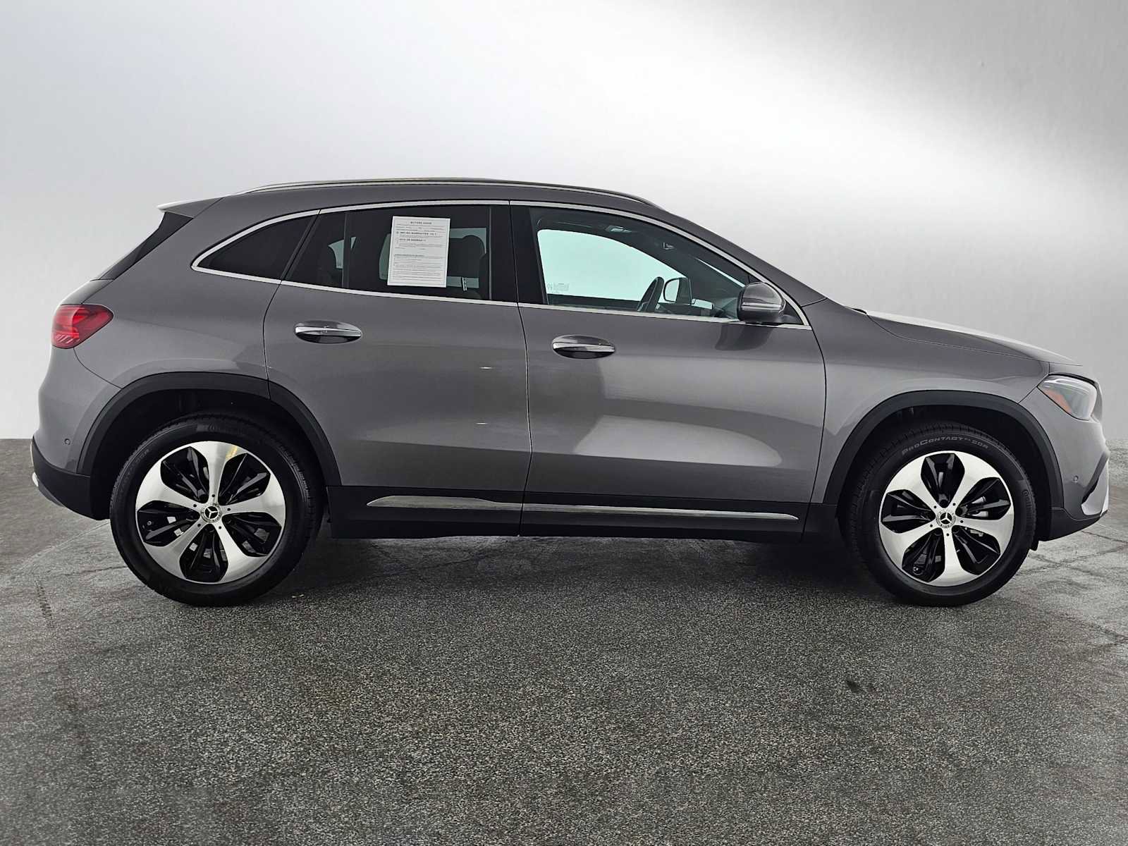 Certified 2025 Mercedes-Benz GLA 250 image 3