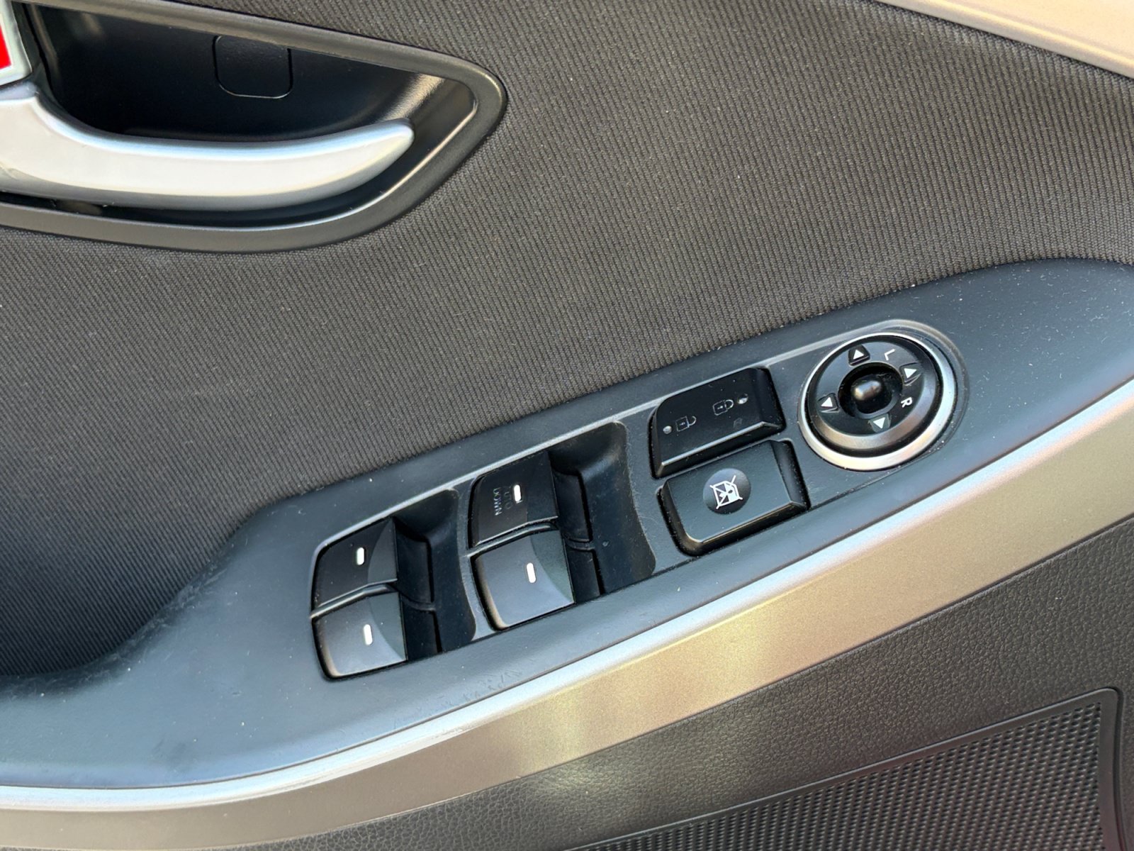 Used 2016 Hyundai Elantra GT FWD image 13
