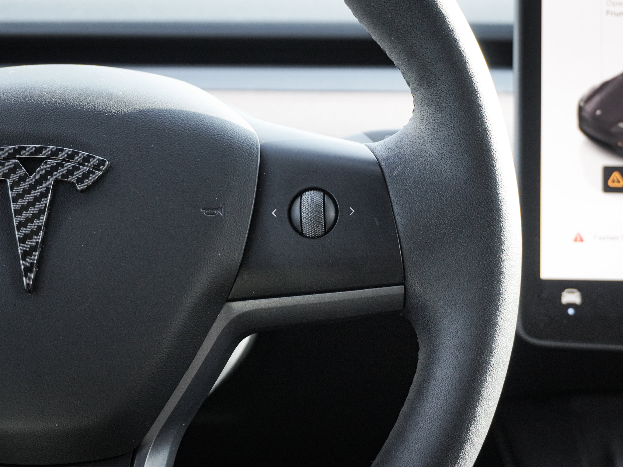 Used 2024 Tesla Model Y Performance image 21