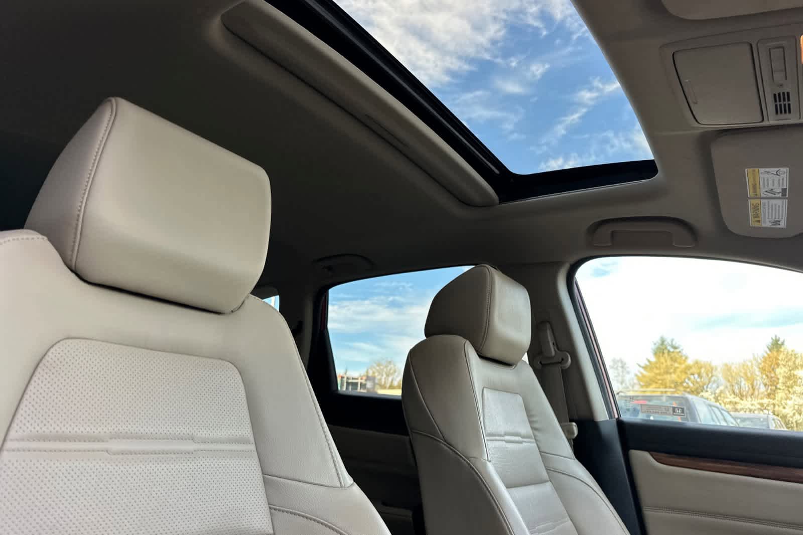 Used 2019 Honda CR-V Touring image 17