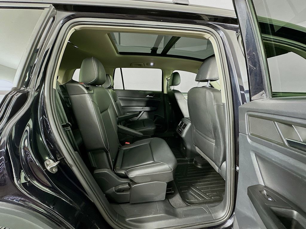 Used 2021 Volkswagen Atlas SE w/ Panoramic Sunroof Package image 29