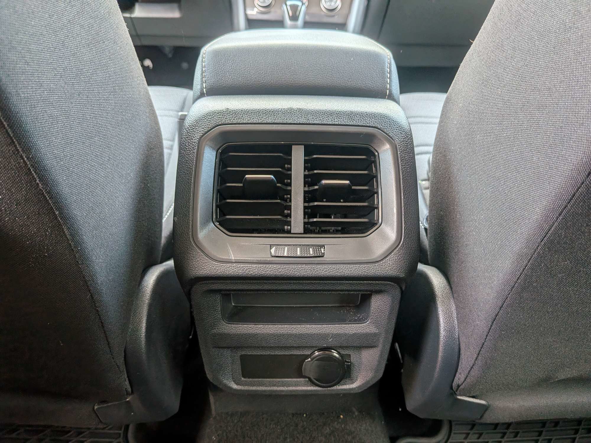 Used 2023 Volkswagen Tiguan S FWD image 13