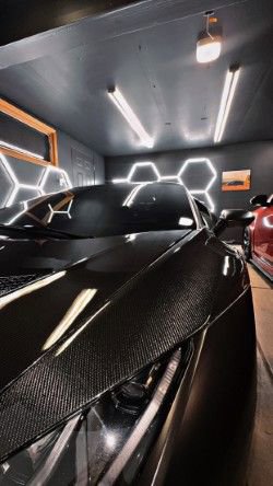 Used 2015 Lamborghini Huracan LP 610-4 image 23