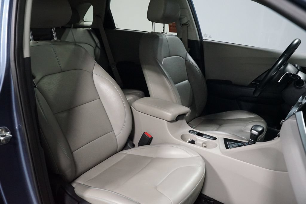 Used 2020 Kia Niro FWD image 27