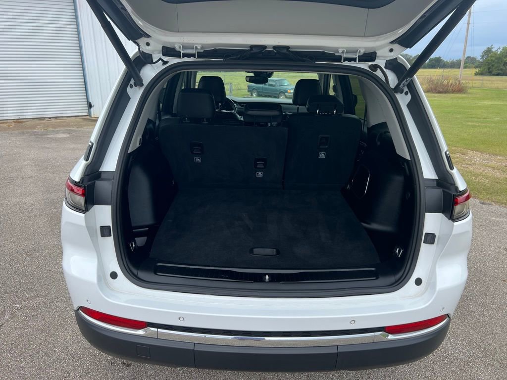 Used 2022 Jeep Grand Cherokee Limited image 5