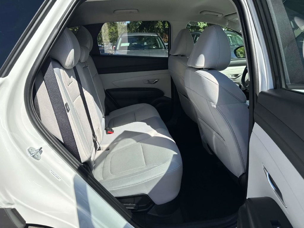New 2026 Hyundai Tucson SEL FWD image 10