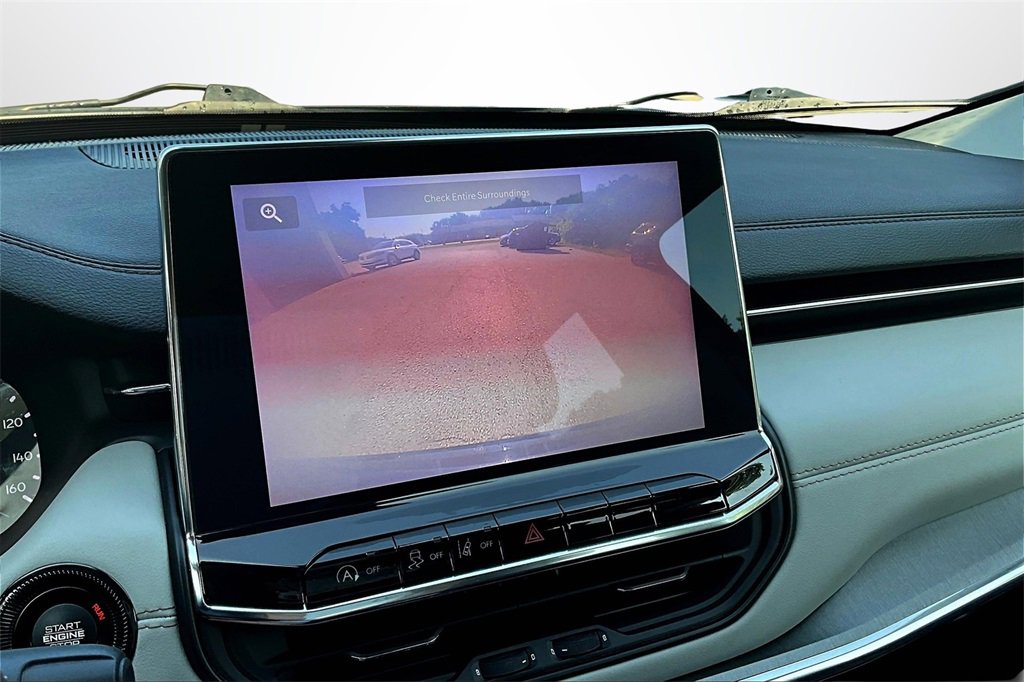 Used 2022 Jeep Compass Limited image 14