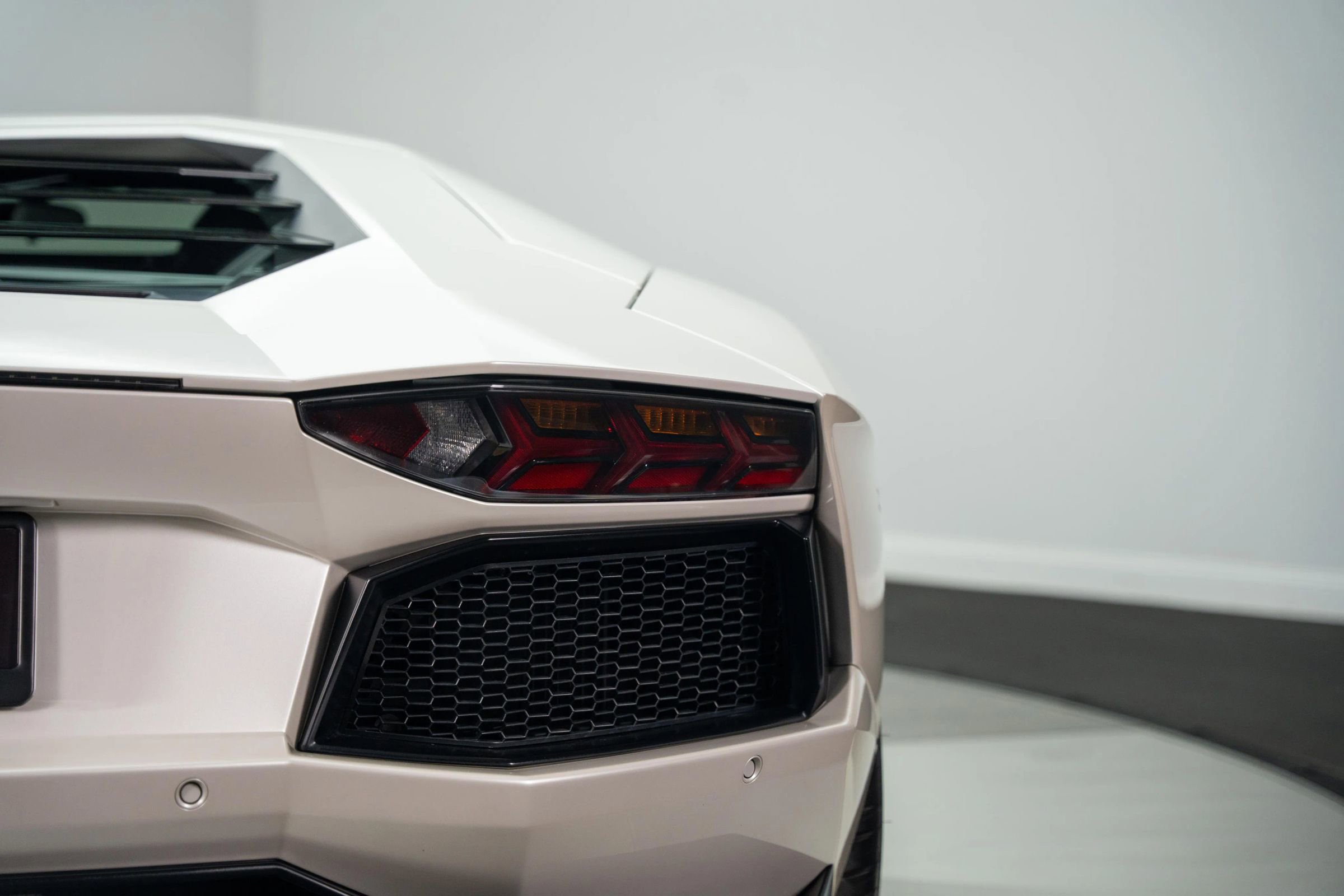 Used 2013 Lamborghini Aventador LP 700-4 image 24