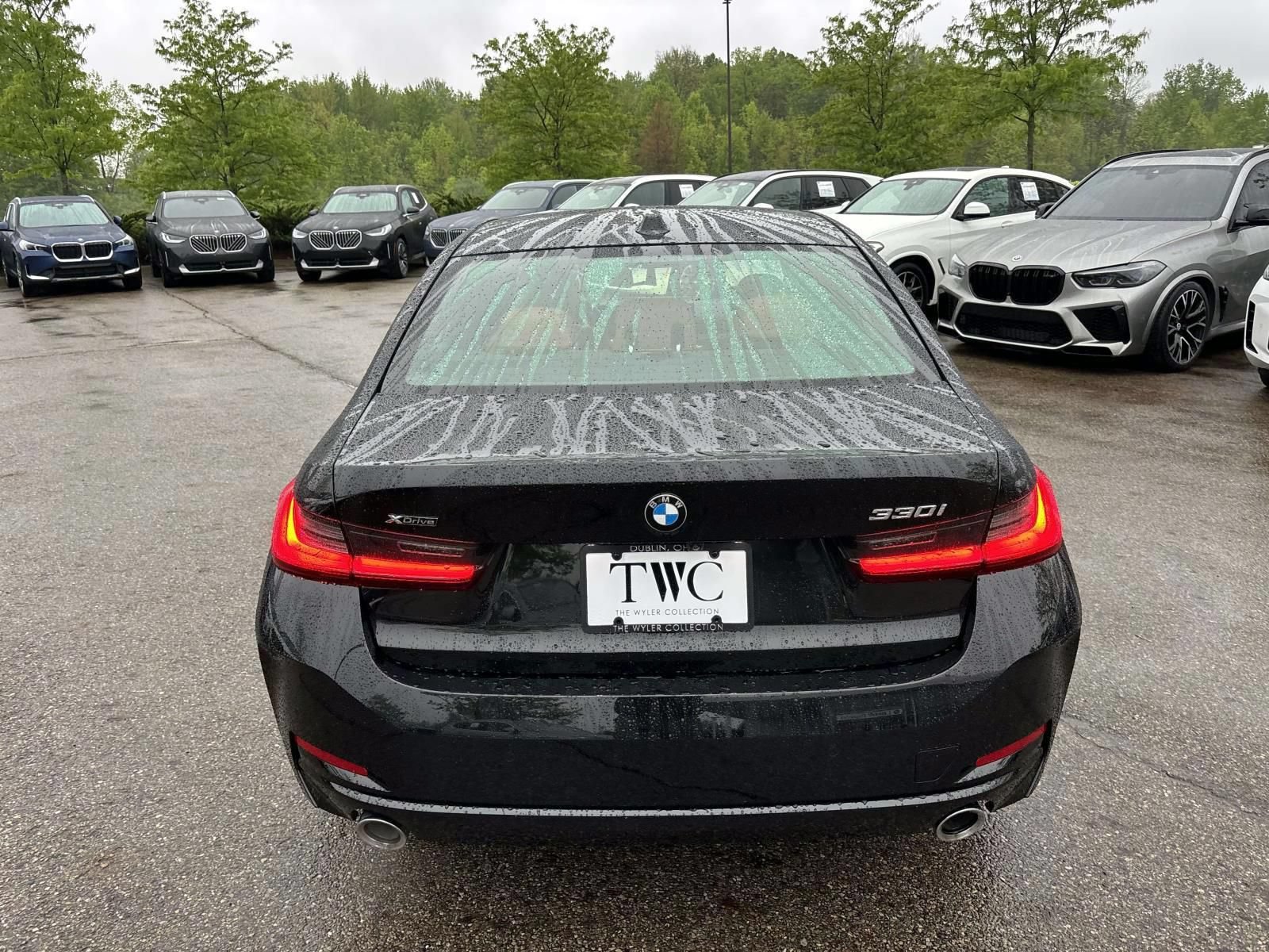 Used 2023 BMW 330i xDrive Sedan w/ Premium Package AWD/4WD image 6