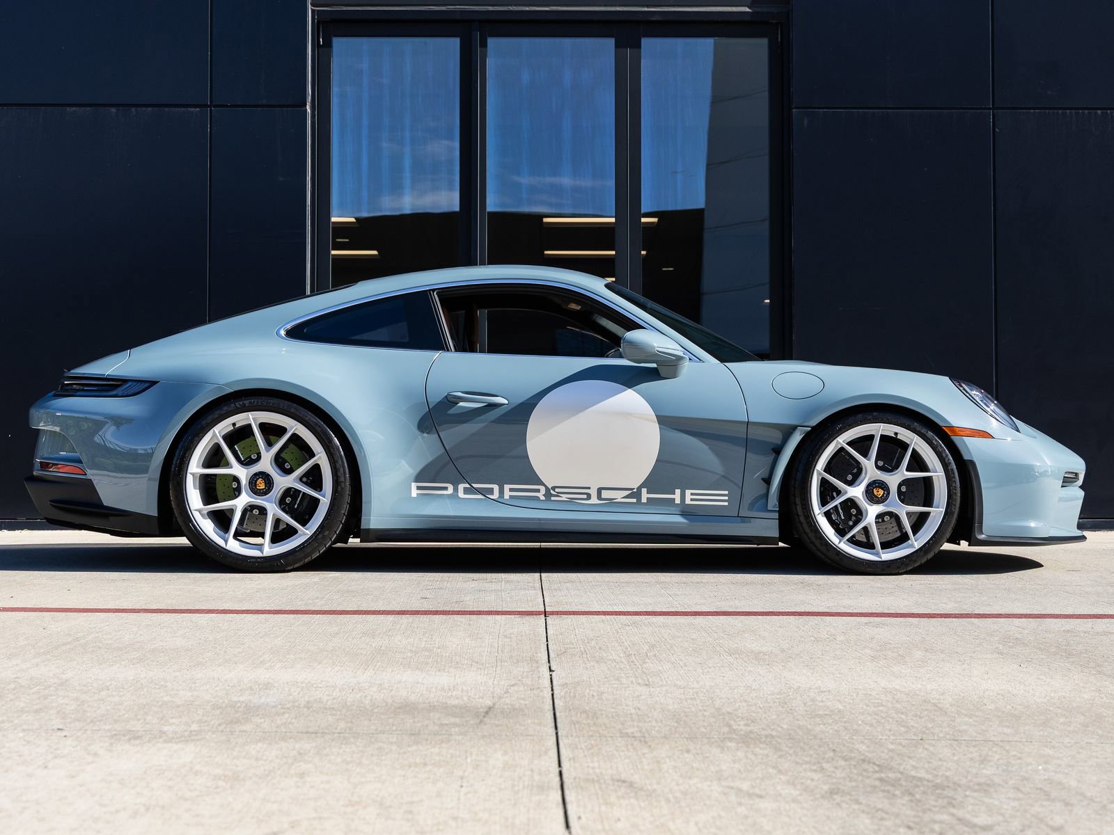 Certified 2024 Porsche 911 GT3 RS RWD image 12