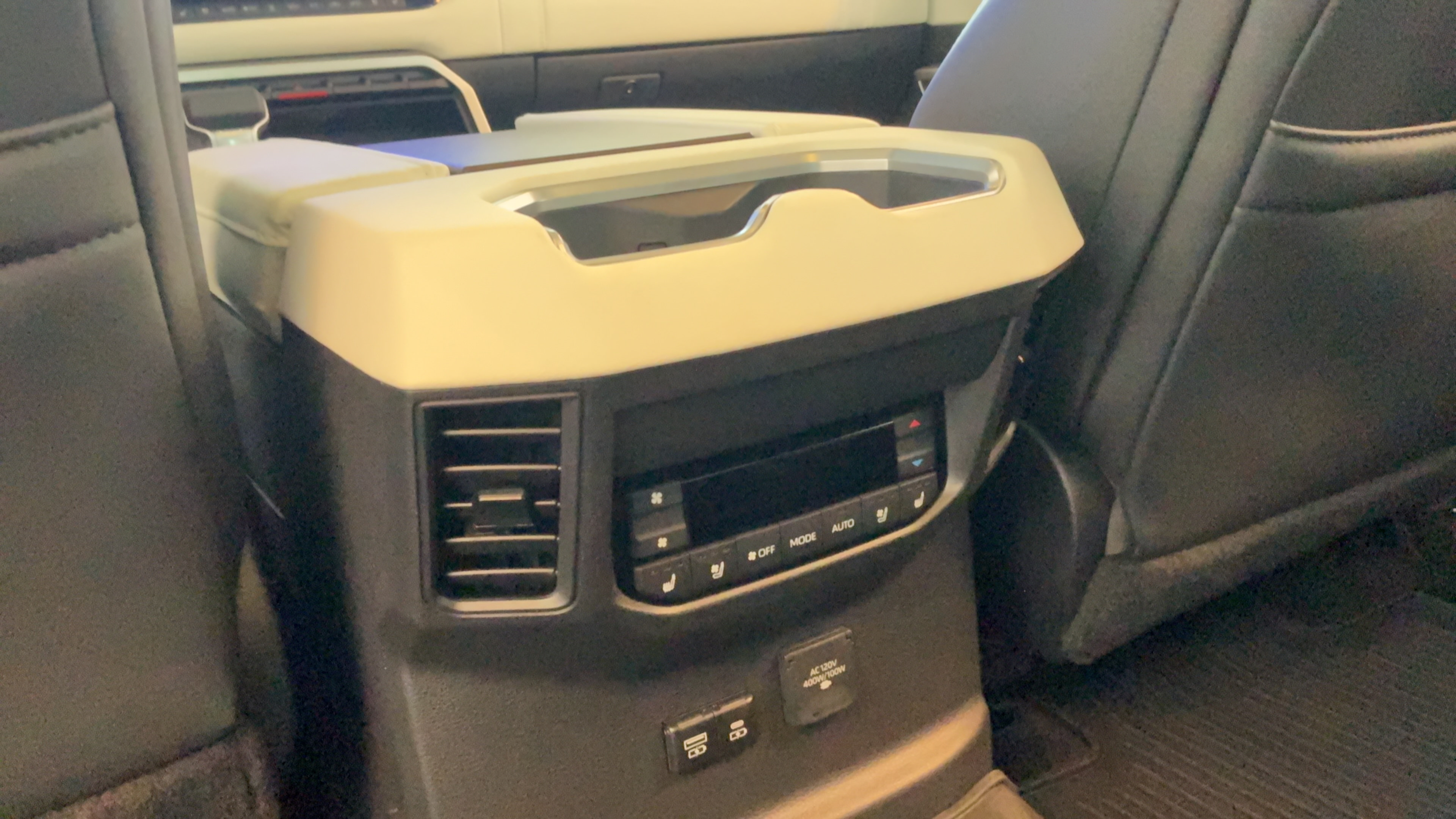 Certified 2024 Toyota Sequoia Capstone AWD/4WD image 34