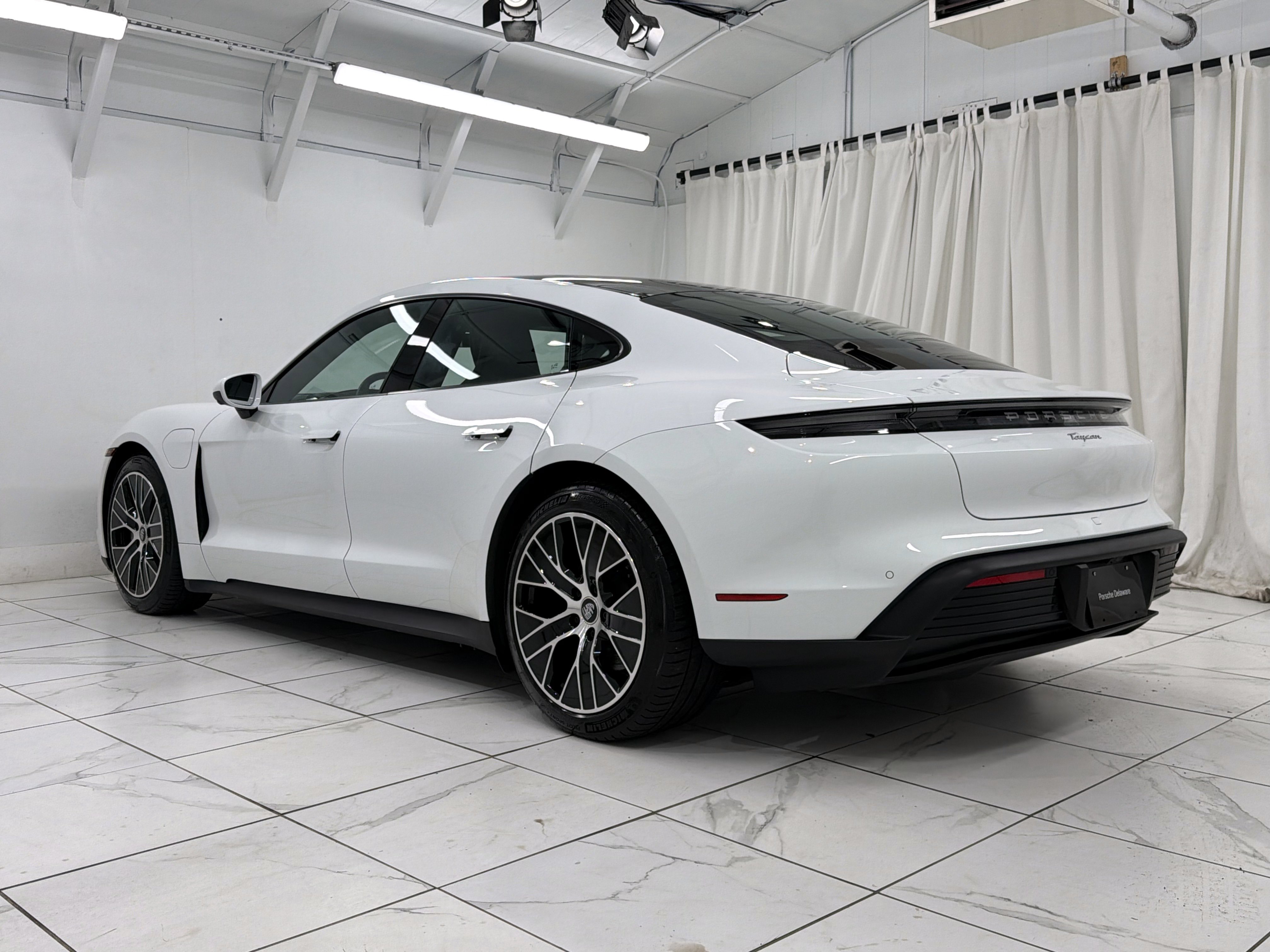 Certified 2021 Porsche Taycan RWD image 3