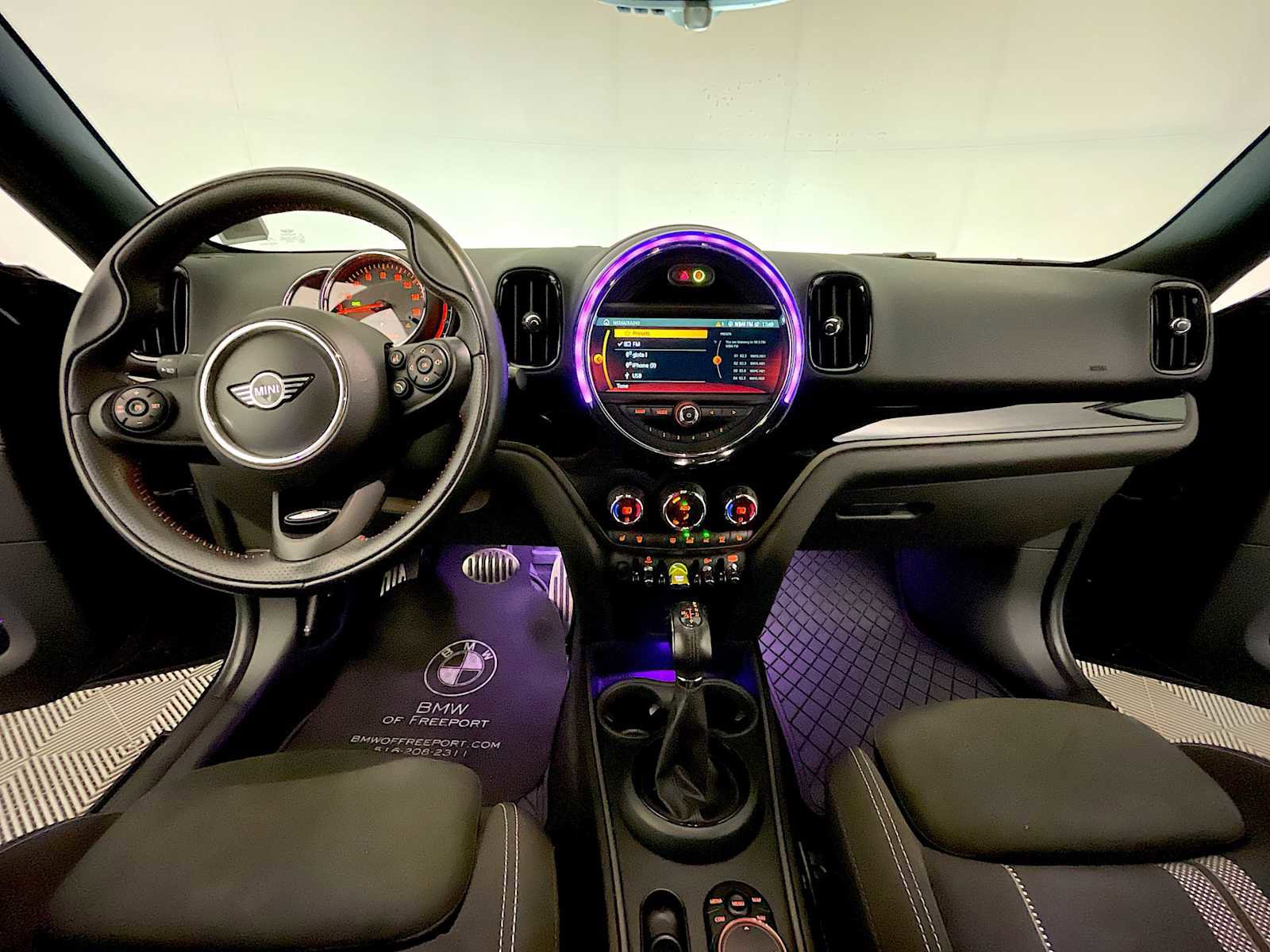 Used 2019 MINI Cooper Countryman SE w/ Signature Upholstery Package image 14