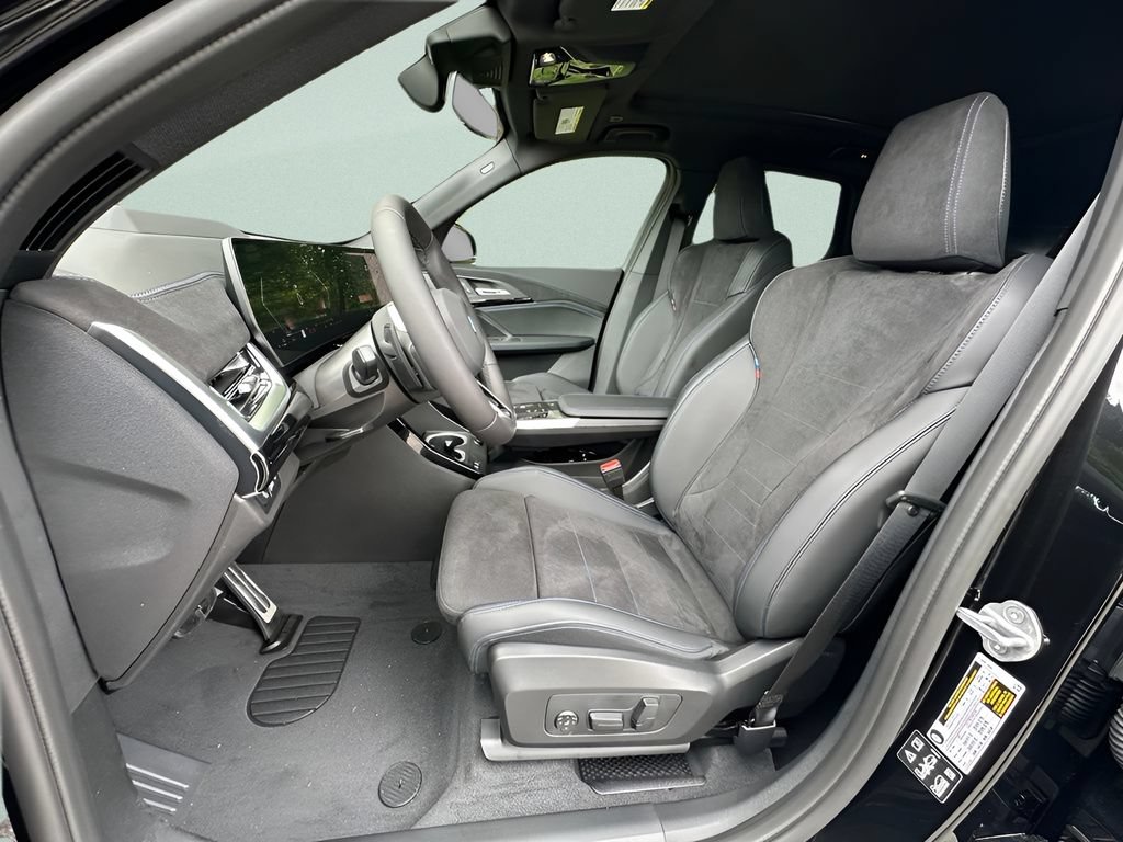 New 2026 BMW X1 xDrive28i w/ Technology Package AWD/4WD image 10