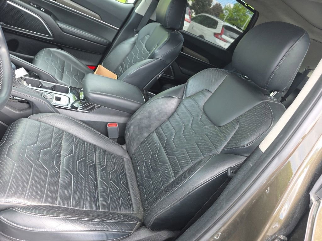 Used 2020 Kia Telluride SX w/ SX Prestige Package AWD/4WD image 11