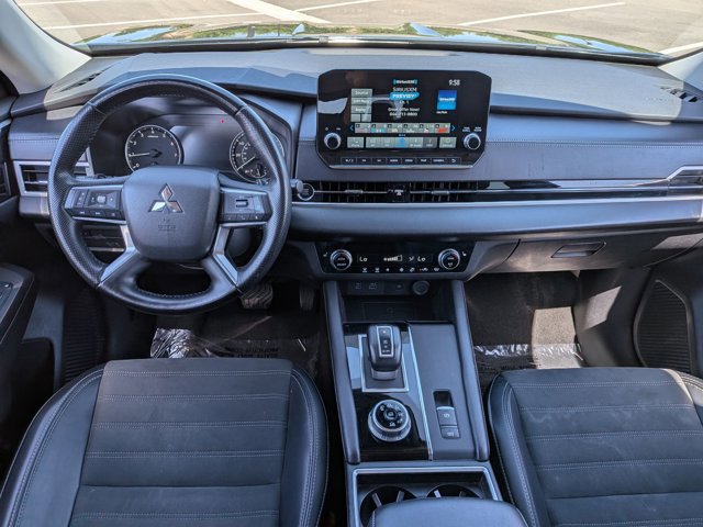 Used 2024 Mitsubishi Outlander SE AWD/4WD image 25