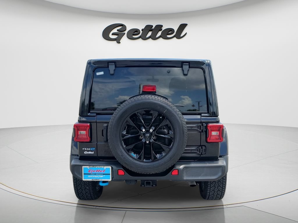 Used 2022 Jeep Wrangler Unlimited Sahara w/ Cold Weather Group AWD/4WD image 6