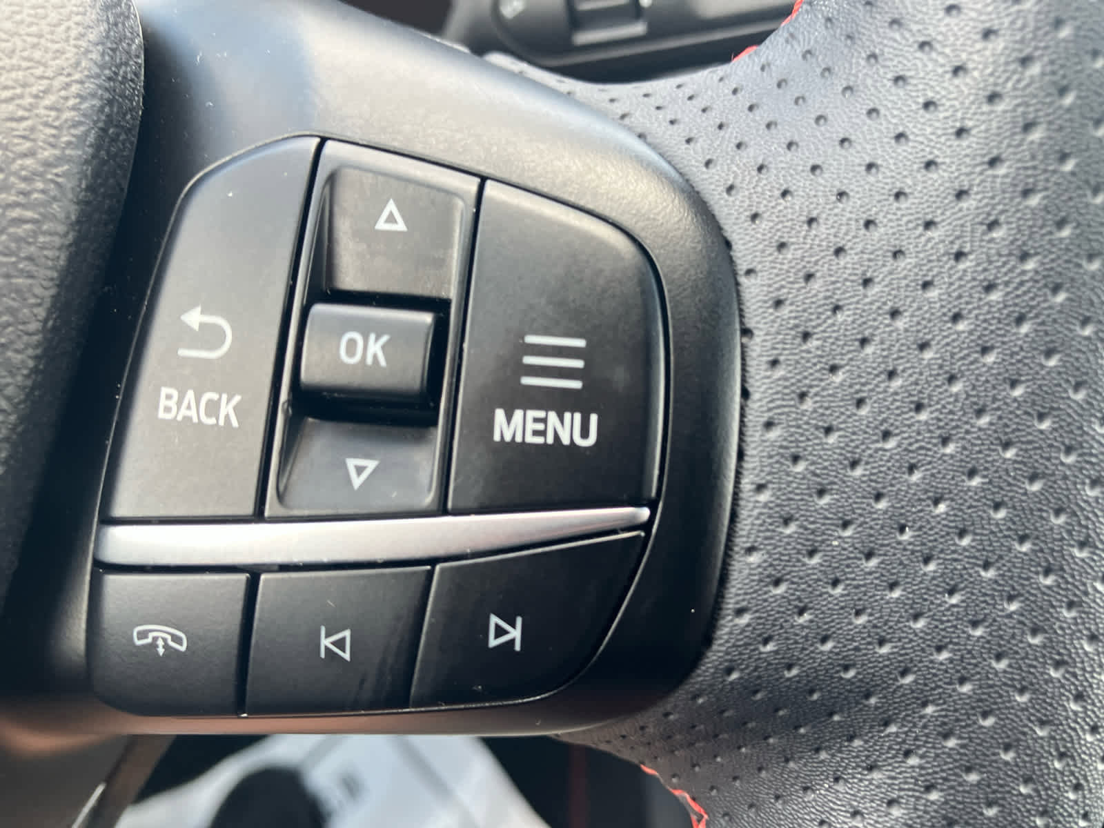 Used 2023 Ford Escape ST-Line w/ Equipment Group 301A FWD image 19