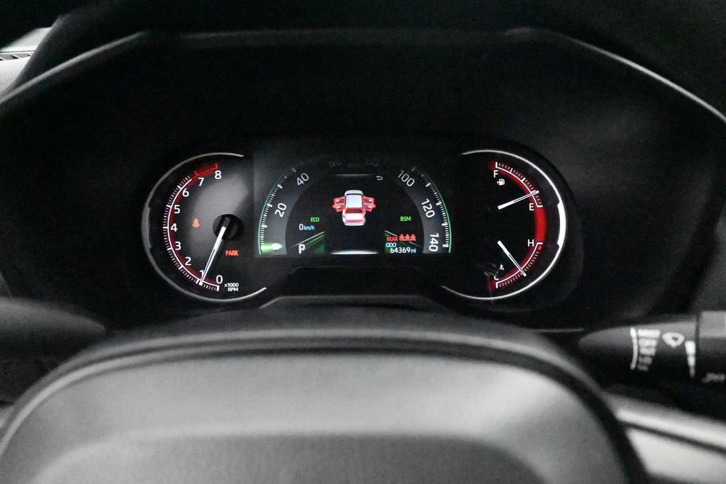 Used 2023 Toyota RAV4 XLE AWD/4WD image 14