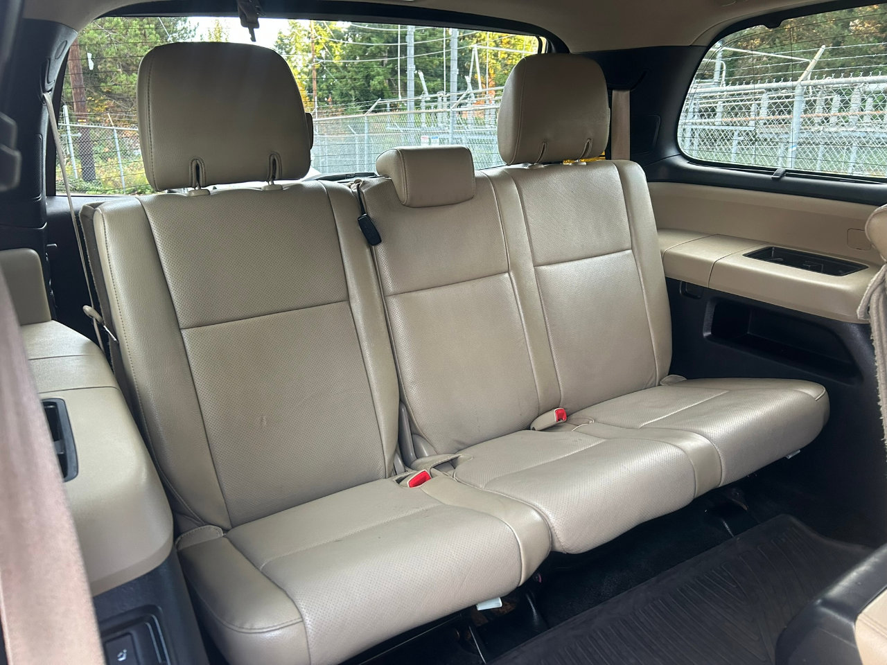 Used 2014 Toyota Sequoia Platinum image 15