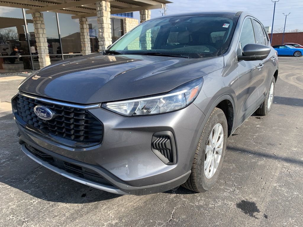 Used 2023 Ford Escape Active w/ Tech Pack #2 image 7