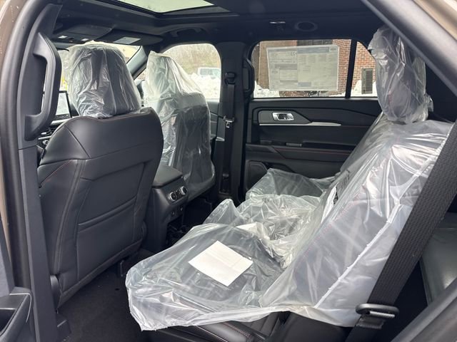 New 2026 Ford Explorer ST-Line w/ ST-Line Street Pack image 10