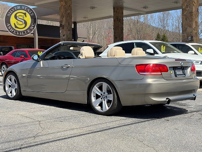 Used 2007 BMW 335i Convertible image 4