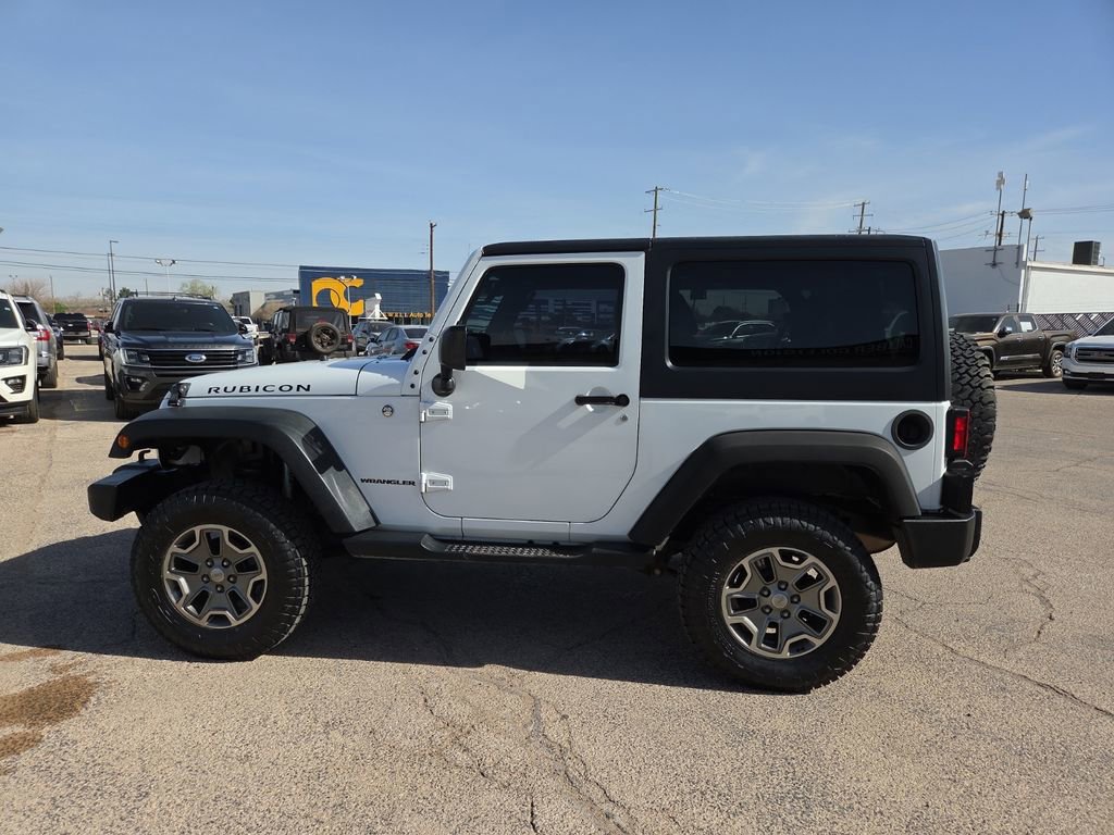Used 2015 Jeep Wrangler Rubicon w/ Power Convenience Group image 2