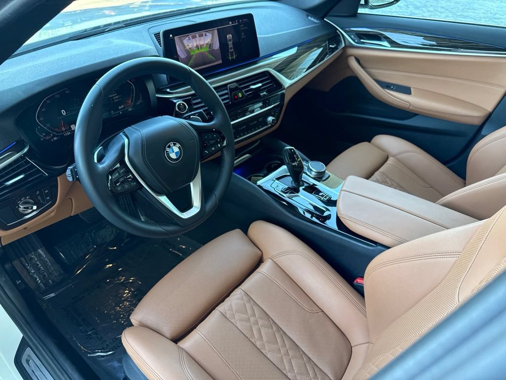 Used 2022 BMW 530i w/ Convenience Package RWD image 9